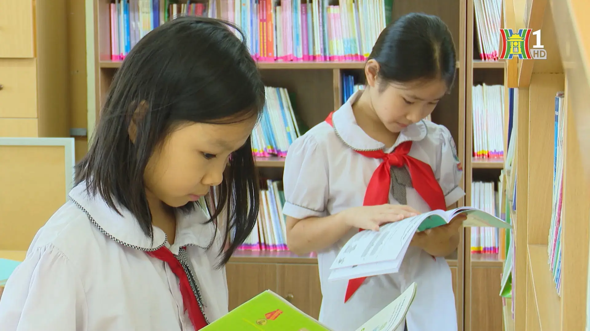 Văn hóa đọc - hành trang tri thức cho thế hệ trẻ Thủ đô | Vì chất lượng dân số Thủ đô | 29/11/2025